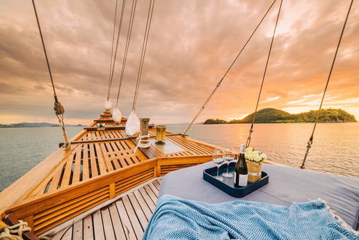 Sailing ship 761 Labuan Bajo photo 12