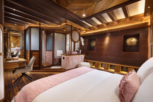 Sailing ship 1190 Asia photo 15