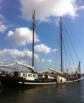Sailing ship 667 Monnickendam photo 5