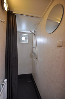 De moderne badkamer