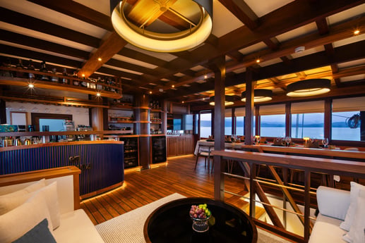 Sailing ship 1190 Asia photo 7